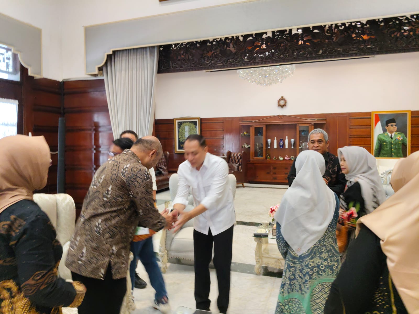 85fe5bb5-5eb4-4e04-8d8b-a17f6e3f54d1